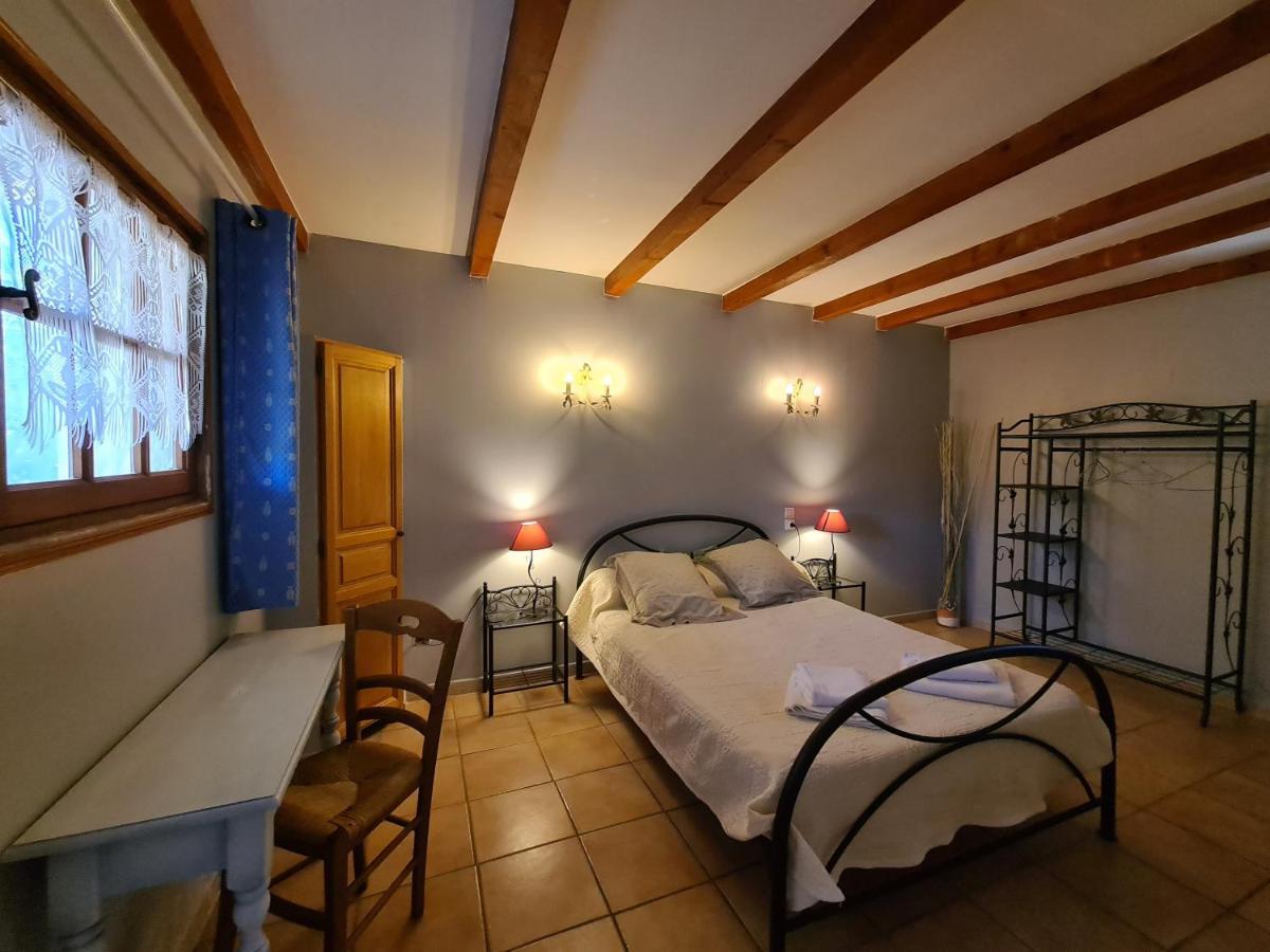 Les Buisses En Provence * Piolenc